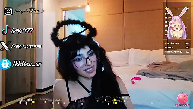 khloe_sr Show in webcam