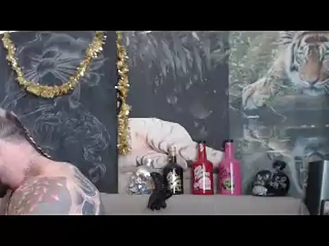 viking_30: διαδικτυακό σόου στην κάμερα