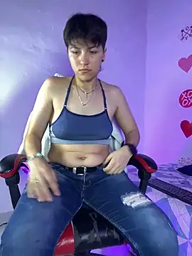 nicocoox élő XXX-chatje