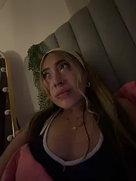 Chatroom XXX en direct de ManuelaVeeleez