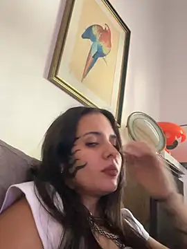 itstherealmina's Live XXX Chat