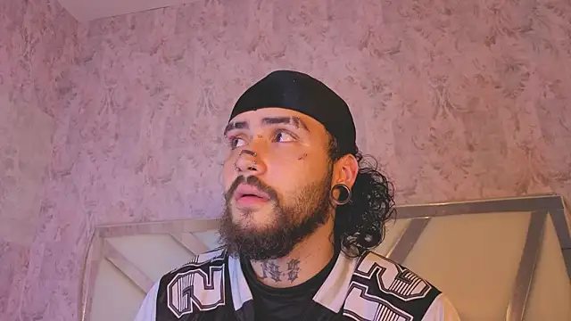 Benny_and_Mark's Live XXX Chat