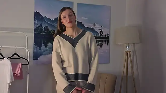 LeonorQuintana's Live XXX Chat