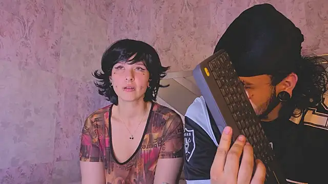 Benny_and_Mark Live XXX-chat