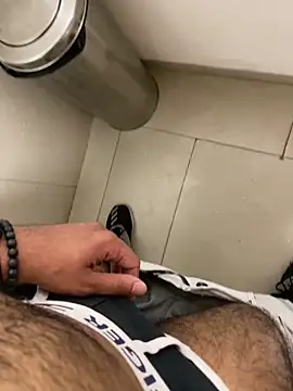 par_0111's Webcam Show