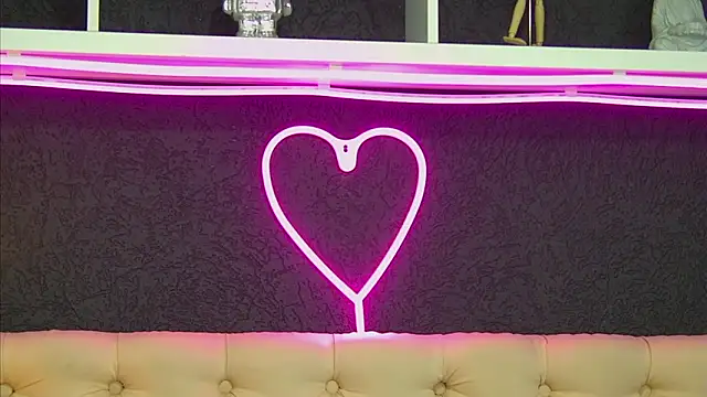 TaniaKaverina Chat XXX in diretta