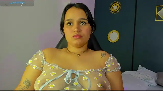 Chat +18 de lia_sexx19 ao vivo