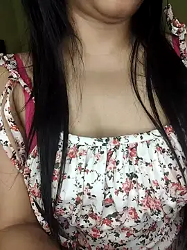 Ishaa_03's Webcam Show