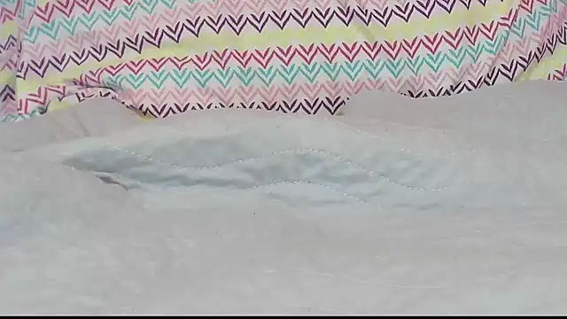 KurvyKandieのライブXXXチャット