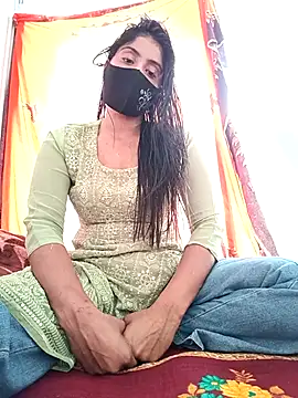 Chat +18 de Hot_Angle ao vivo