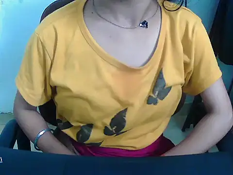 Živý XXX chat Hotsurbhi