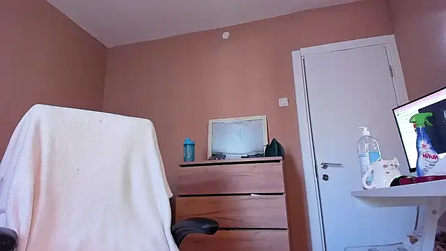 KaylaLaine Adlı Modelin Canlı XXX Sohbeti