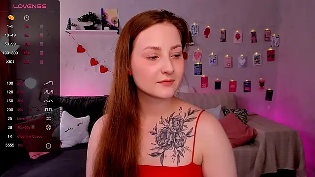 velvet_cherry_ Adlı Modelin Canlı XXX Sohbeti