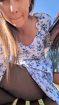 Chat +18 de Risky_julia2330 ao vivo