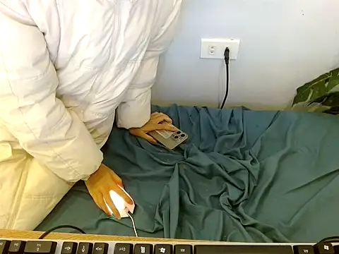 Lina-Remyy Live XXX-chat