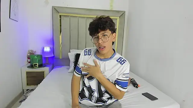 Angel_Lux: онлайн-секс-чат