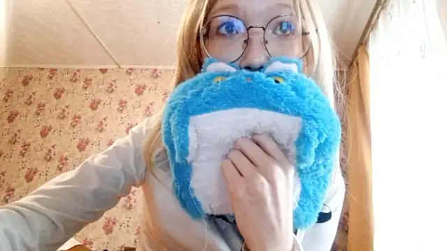 Chat +18 de SoniqBliss ao vivo