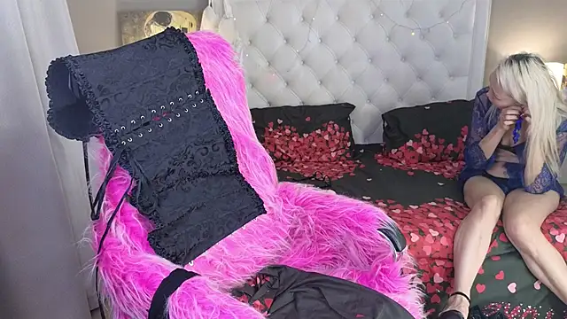 RoxalanaStar 现场XXX聊天