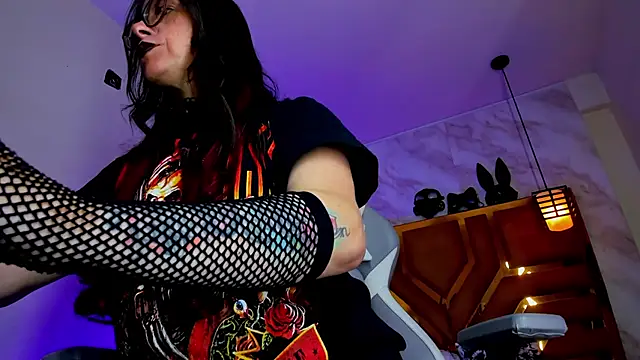 Chat +18 de Evangelinejoness_ ao vivo