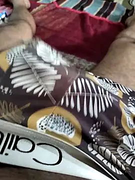 mumbai_black Adlı Modelin Canlı XXX Sohbeti