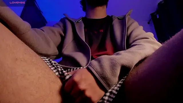 s_sven03 Adlı Modelin Canlı XXX Sohbeti