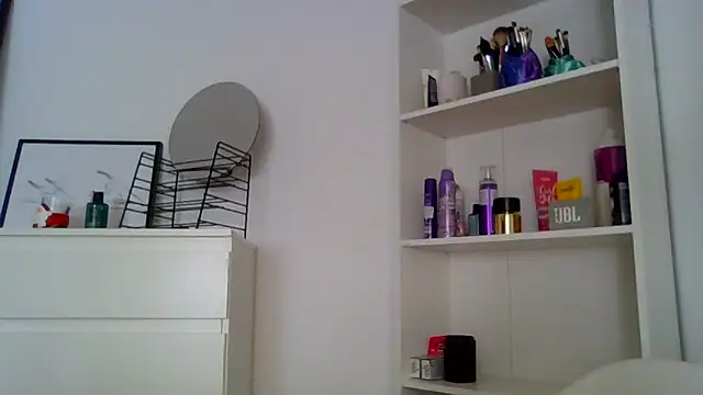 Ms-Lust1- – Live XXX-chat