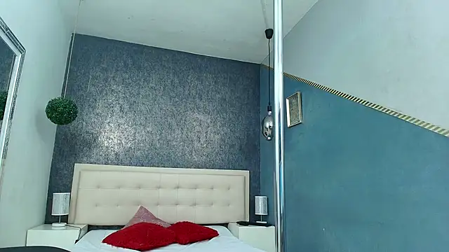 Erick_Zhimerman Adlı Modelin Canlı XXX Sohbeti