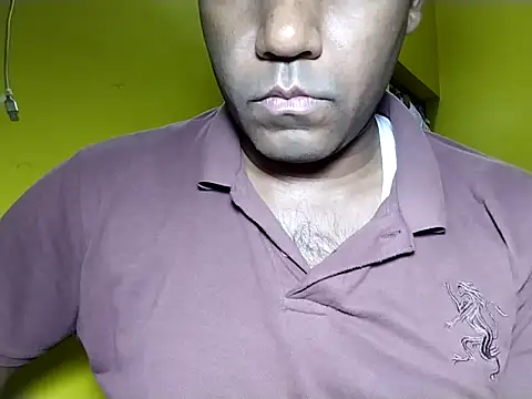 Lucky___05 Adlı Modelin Canlı XXX Sohbeti