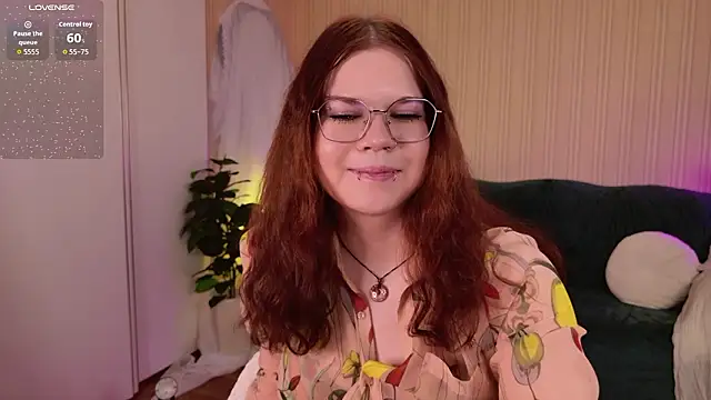 A_Lot_of_Bunny Adlı Modelin Web Kamerası Şovu