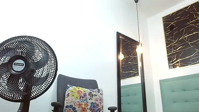 Juan-Jose69 Adlı Modelin Canlı XXX Sohbeti