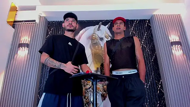 دردشة The_Gods_In_Diamonds الجنسية المباشرة