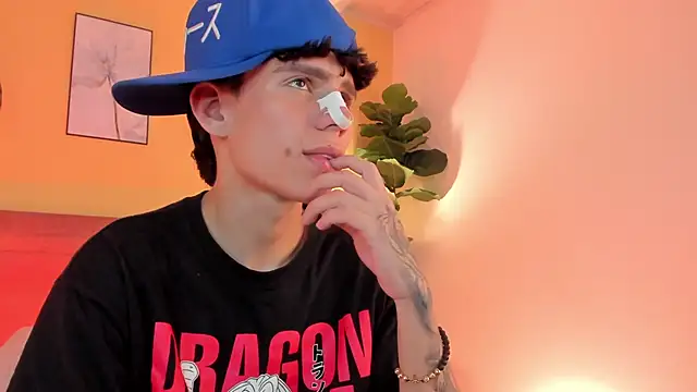 Angel_eros_ Adlı Modelin Canlı XXX Sohbeti