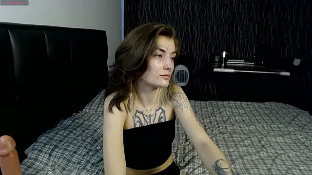 MilaMystn Live XXX chat