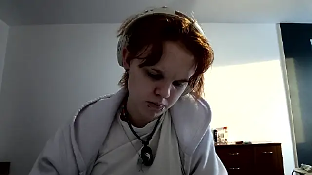 CurlaPettyBomn Live XXX chat