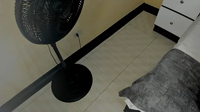 LeoFeniix Adlı Modelin Canlı XXX Sohbeti