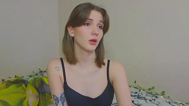 PeachyWhispern Live XXX chat