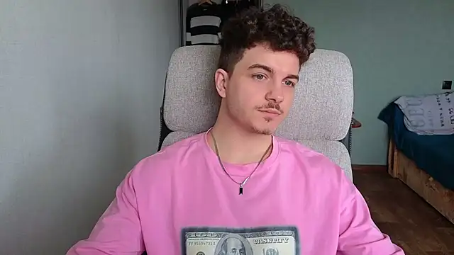 Remy_Miles Adlı Modelin Canlı XXX Sohbeti