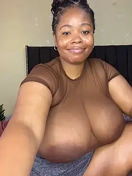 LunaCovenn – Live XXX-chat