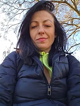 Chatroom XXX en direct de Risky_woman