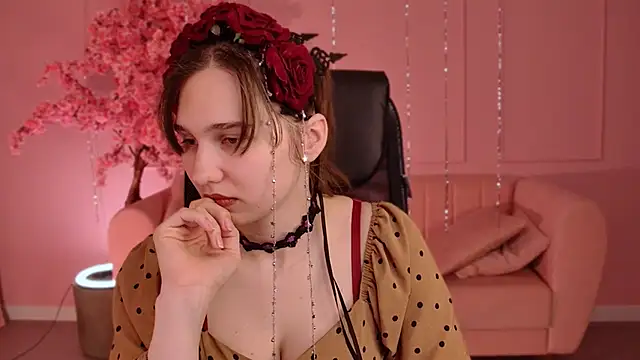 TessaMill Adlı Modelin Canlı XXX Sohbeti