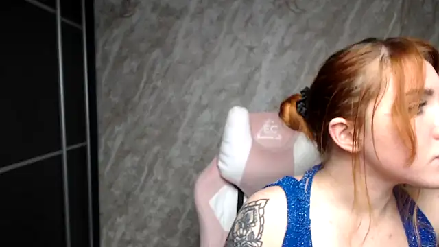 Živý XXX chat Reginasmilee