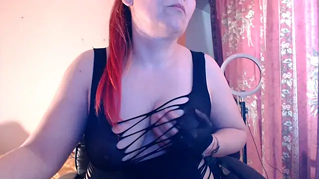 NymphoQueenn Chat XXX in diretta