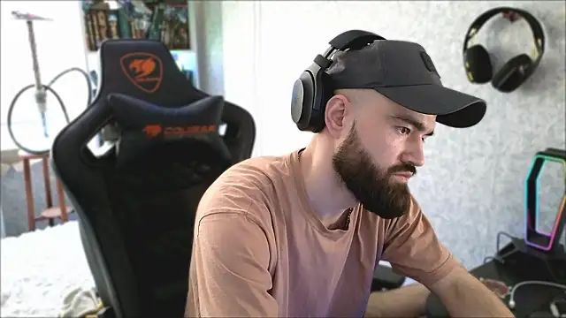 _Mostly_ 网络视讯表演