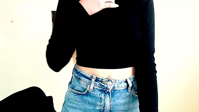 Chat +18 de Doll_Angelina ao vivo