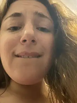 kate_nicepops999114 webkamerás műsora