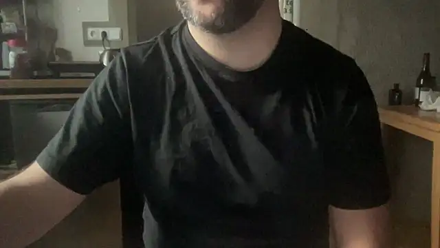 RedDante89: διαδικτυακό σόου στην κάμερα