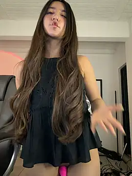 XXX chat uživo modela aly_golden_