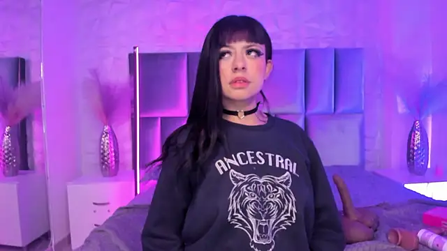 Selene_bennet élő XXX-chatje