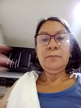 victoria_wayne élő XXX-chatje