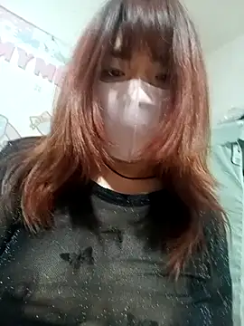 Ywoui010 在線直播表演